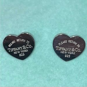 Return to New York silver or gold heart stud earrings excellent quality